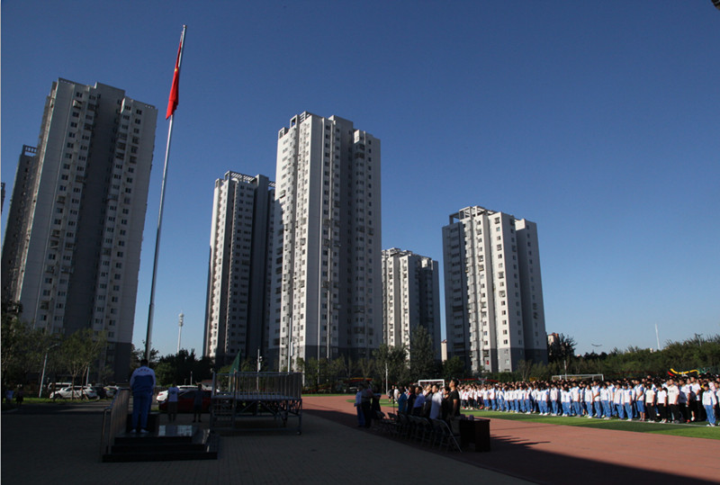2018年8月24日上午八点,天津五中新学期开学典礼隆重举行.